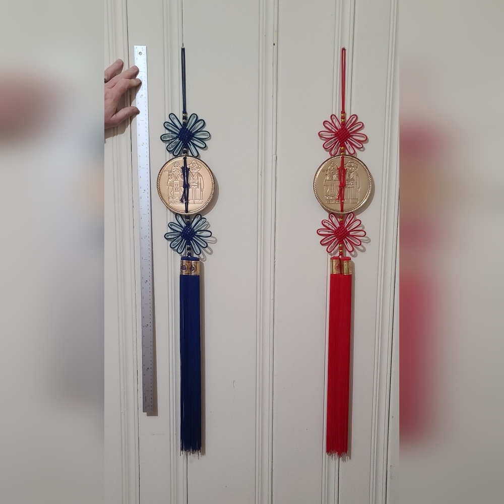 Japanese Style Decorative Medallion Tassels in Red and Blue - Picture 3 of 3